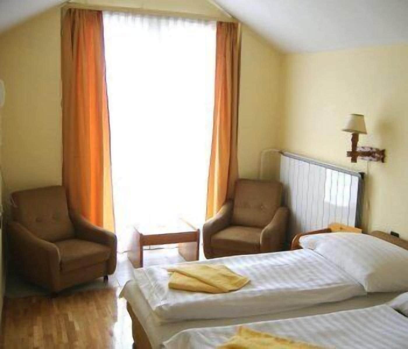 Hotel Bara Junior Βουδαπέστη Εξωτερικό φωτογραφία