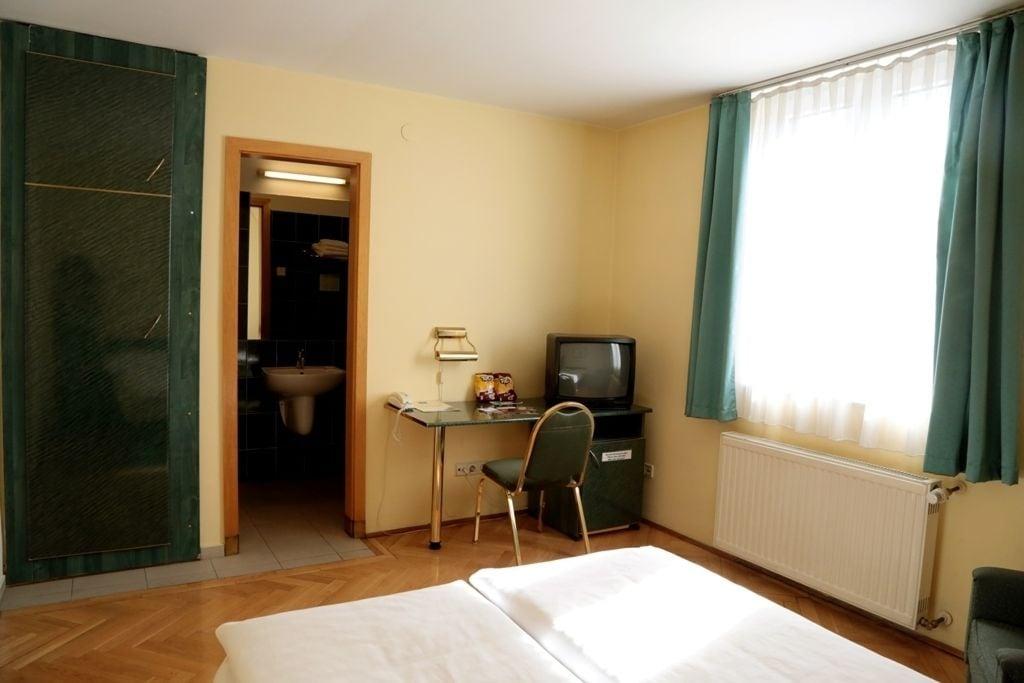 Hotel Bara Junior Βουδαπέστη Εξωτερικό φωτογραφία