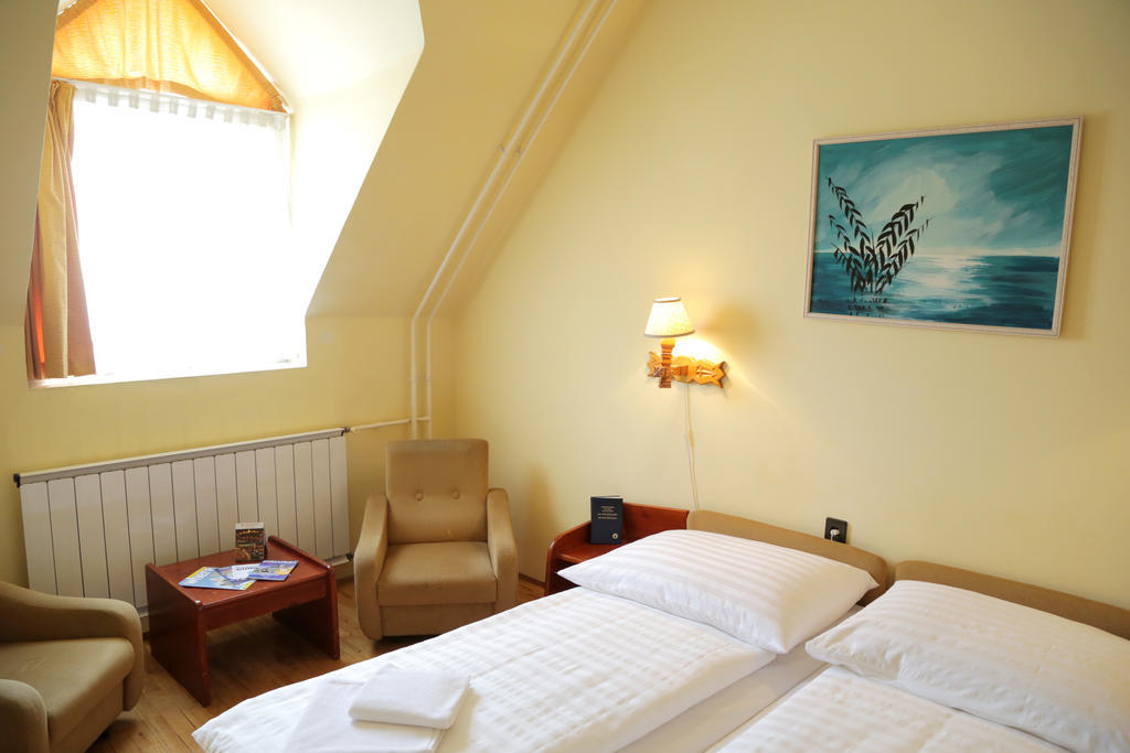 Hotel Bara Junior Βουδαπέστη Εξωτερικό φωτογραφία