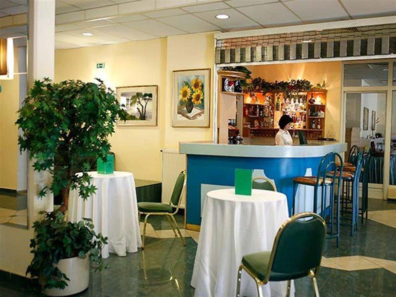 Hotel Bara Junior Βουδαπέστη Εξωτερικό φωτογραφία